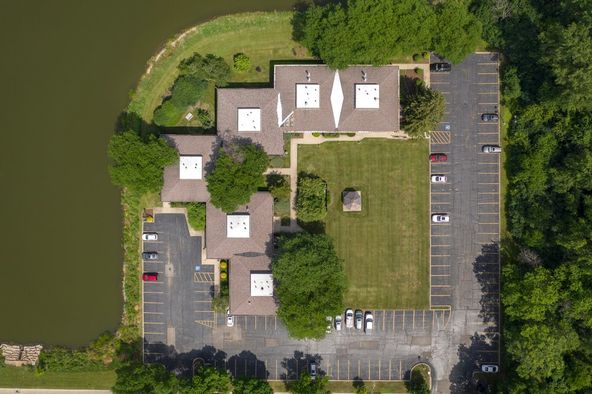 Value Add Office Investment: 1113-1135 Wheaton Oak Court, Wheaton, IL 60187